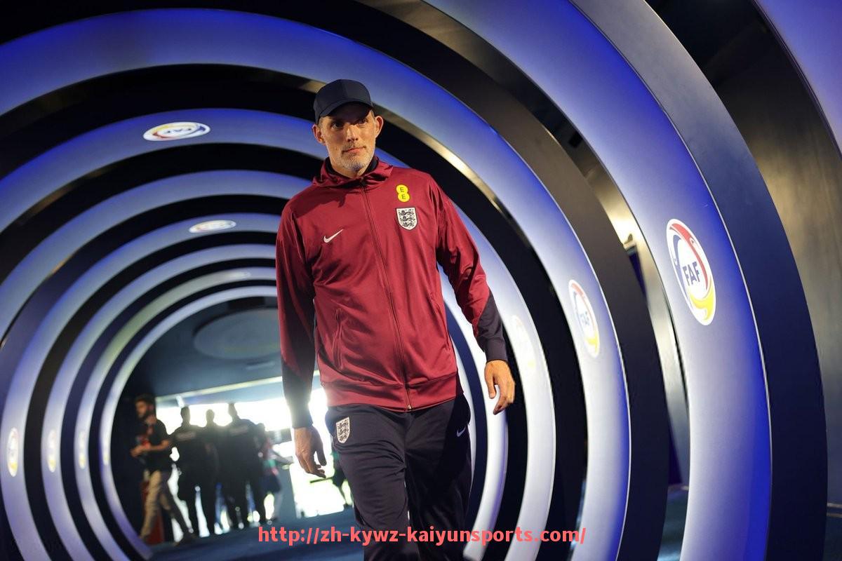 ky开云-法甲巴黎高位压迫：巴黎圣日耳曼如何运用高位压迫防守